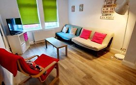 Beautiful 3 Bedroom House At The Sea Front - Amazing Location