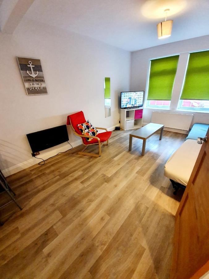 Beautiful 3 Bedroom House At The Sea Front - Amazing Location Southend-on-Sea Exterior photo